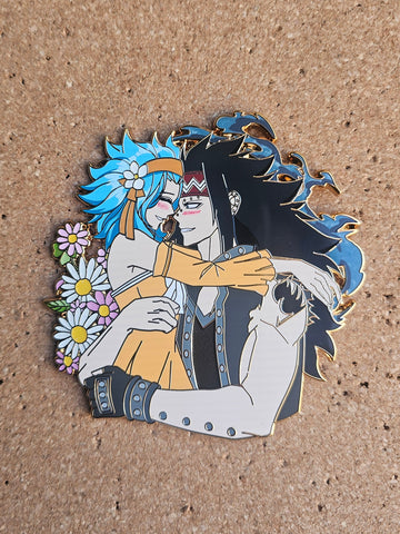 IN HAND Action Couple: Bookworm x Iron