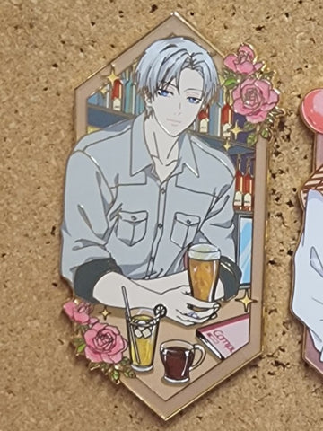 IN HAND Husbando: Best Boi Bartender