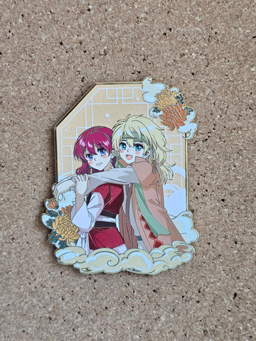 IN HANDS Dragon Pairs: Yellow