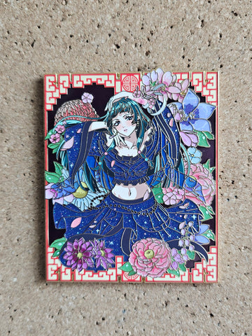 IN HANDS AD Tile: Mao Blue