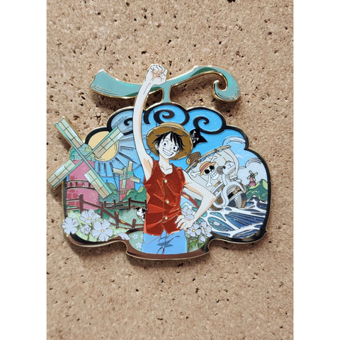 IN HAND One Piece Club Extras: Luffy